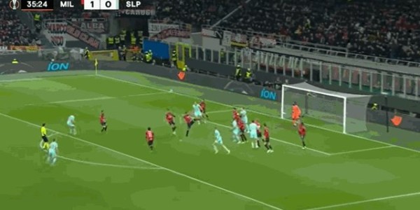 【欧联】吉鲁建功，米兰4-2十人布拉格斯拉维亚