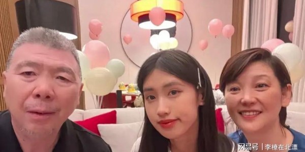 乐鱼体育登陆入口-事做太绝了！徐帆回应离婚5个月近况曝光，体面被冯小刚彻底撕碎