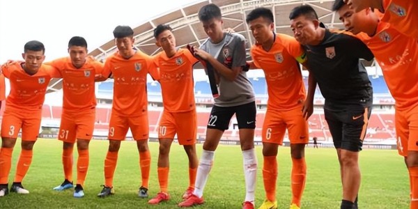 乐鱼体育登陆入口-武汉三镇右后卫位置需要补强，球迷建议引进鲁能王彤，值得期待